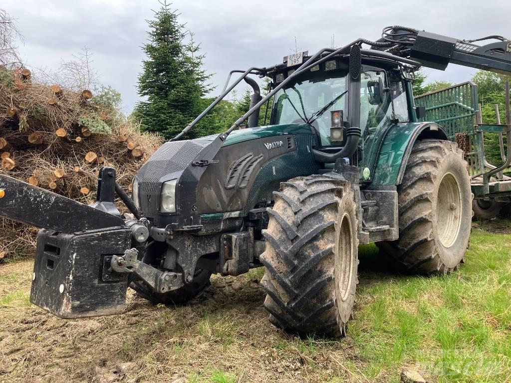 Valtra T 213 V Skogstraktorer