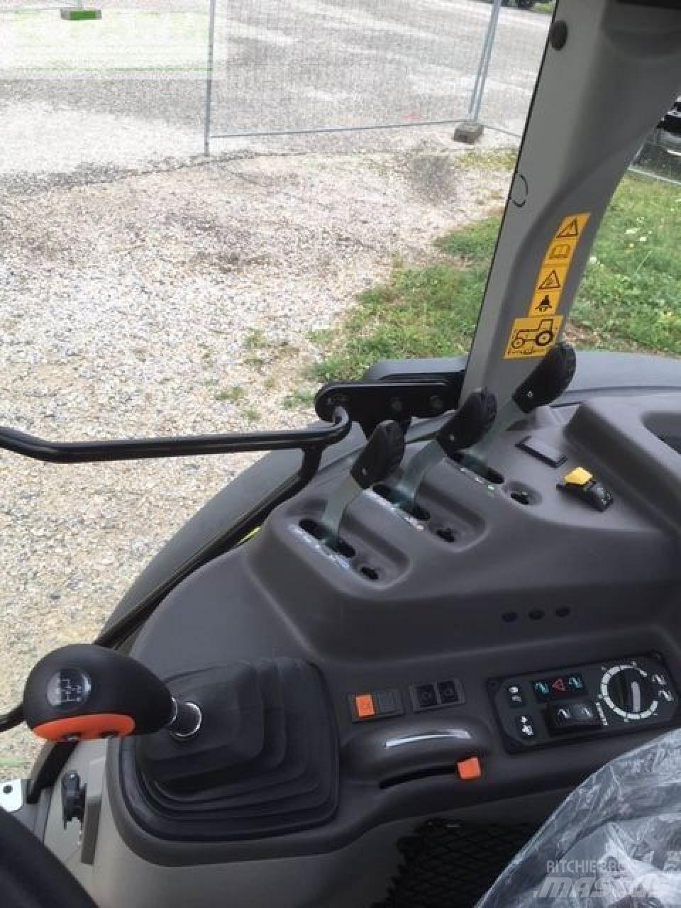 CLAAS axos 240 Traktorer
