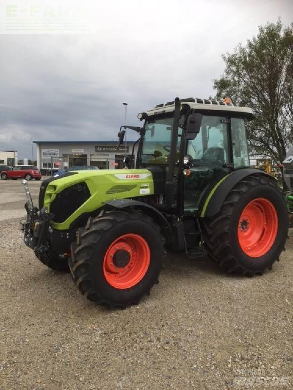 CLAAS axos 240 Traktorer