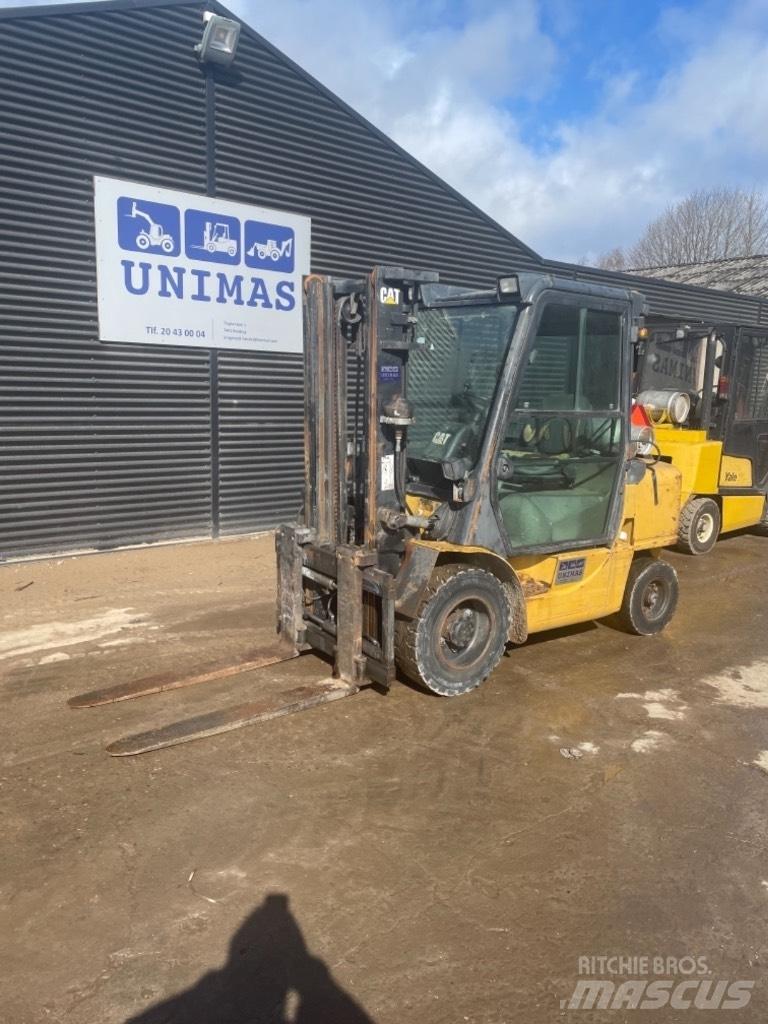 CAT GP 30 Gasolmotviktstruckar