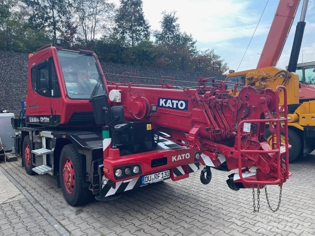 Kato CR-130Rf Allterrängkranar