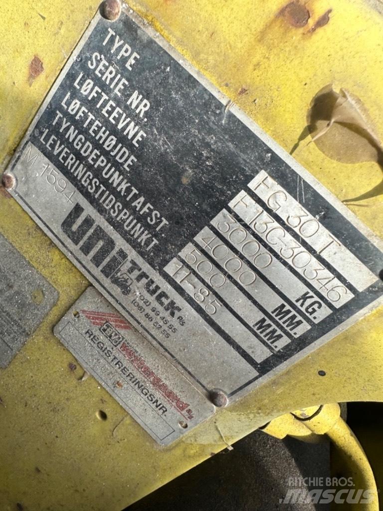 Mitsubishi FG 30 Gasolmotviktstruckar