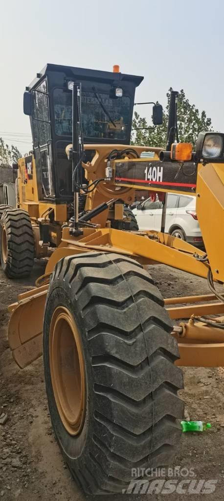 CAT 140 H Väghyvlar