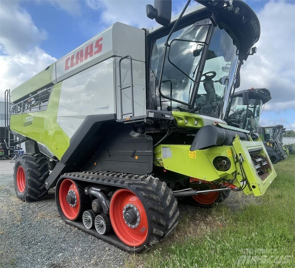 CLAAS 7700 TT Skördetröskor