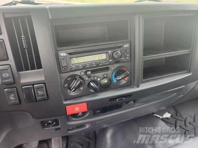 Isuzu FTR Skåpbilar
