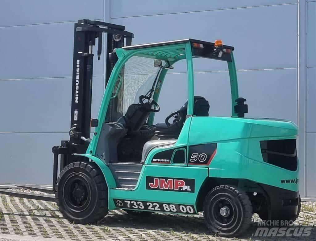 Mitsubishi FD50NT Dieselmotviktstruckar