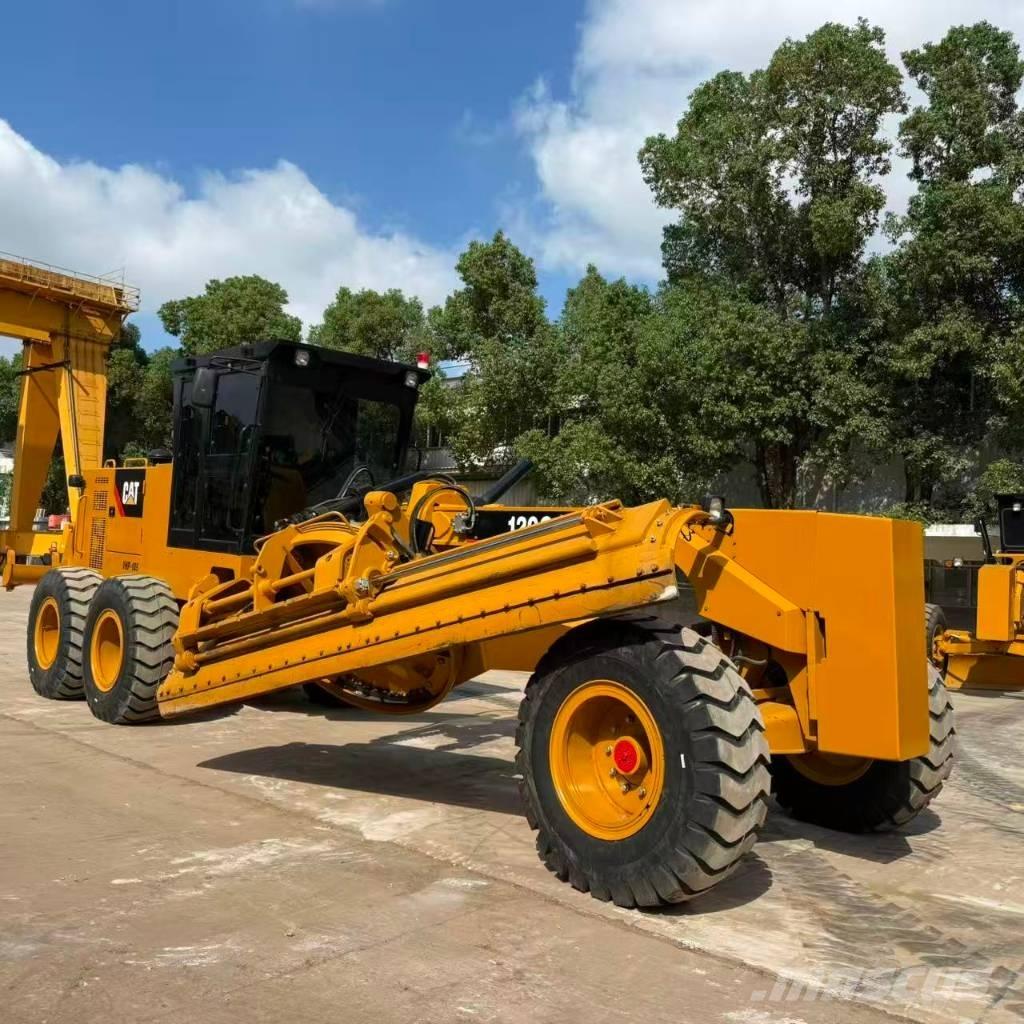 CAT 120G Väghyvlar