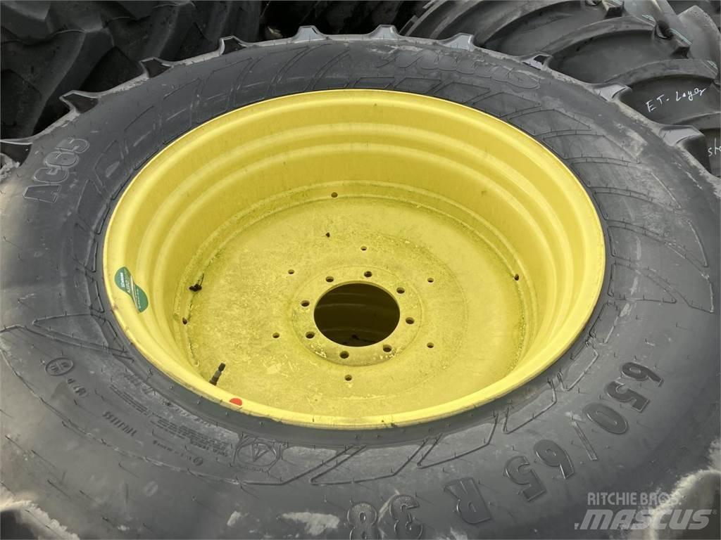 Mitas 650/65R38 Däck, hjul och fälgar