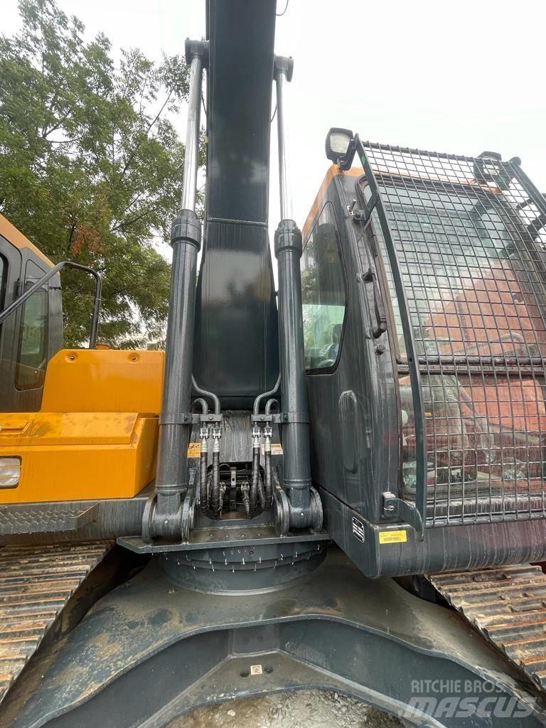 Hyundai R210 Bandgrävare