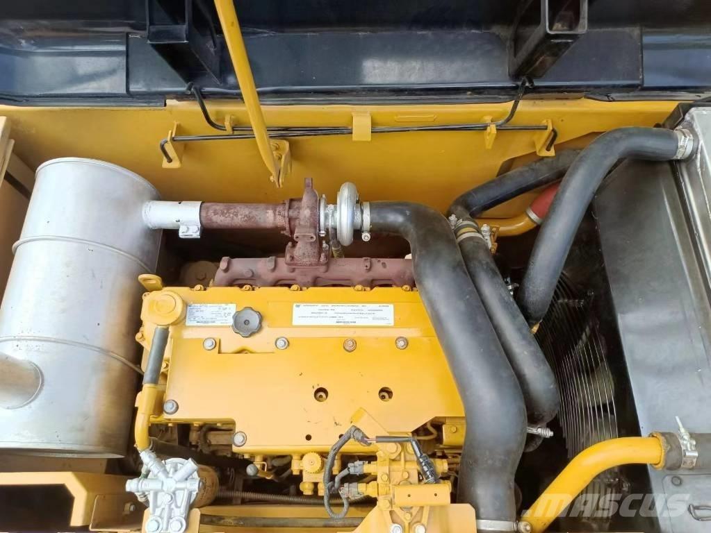 CAT 320 D Midigrävmaskiner 7t - 12t