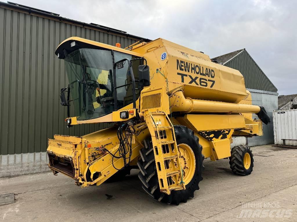 New Holland TX 67 Skördetröskor