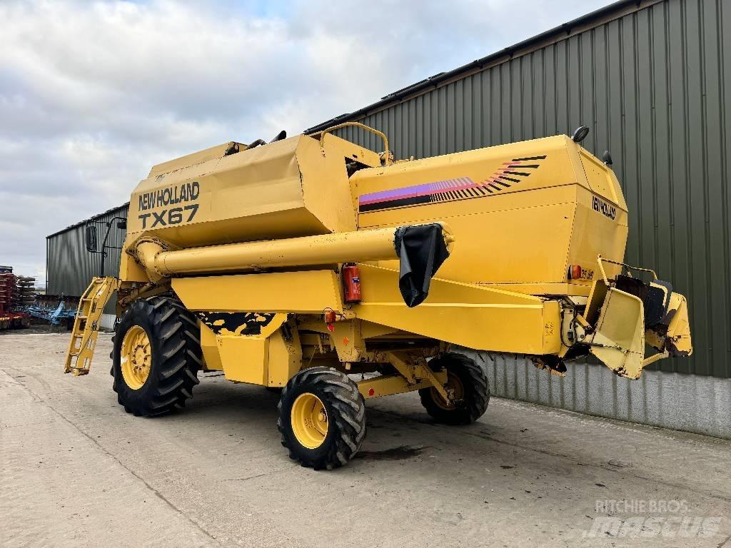 New Holland TX 67 Skördetröskor
