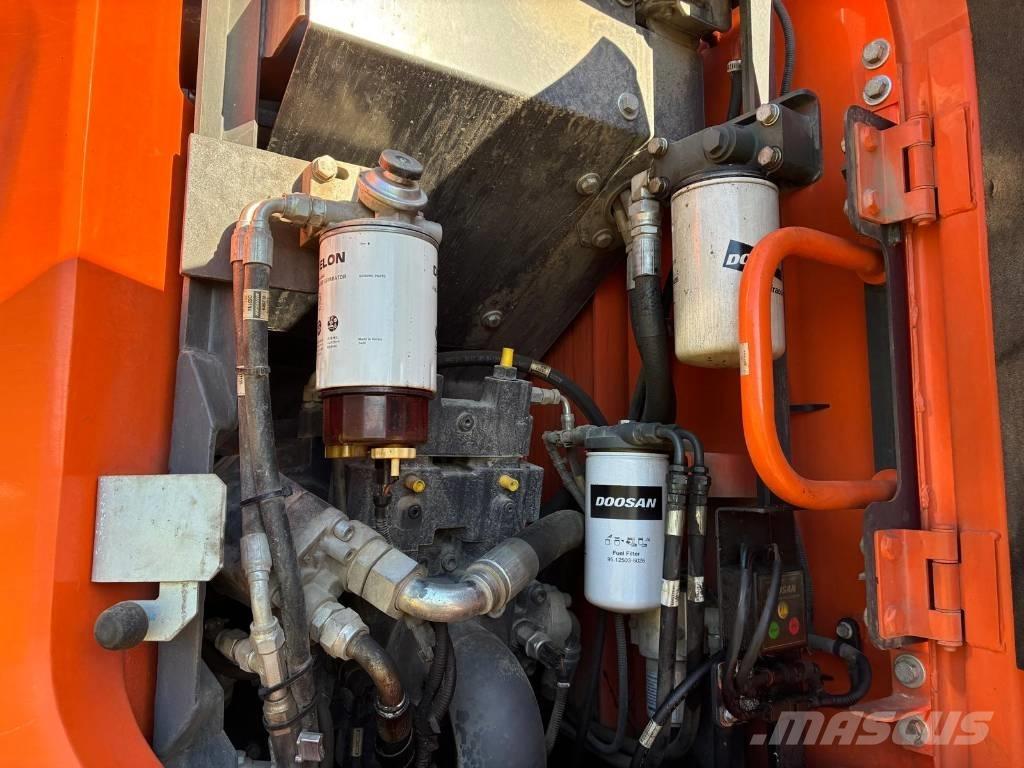 Doosan DX 235 LCR-5 Bandgrävare