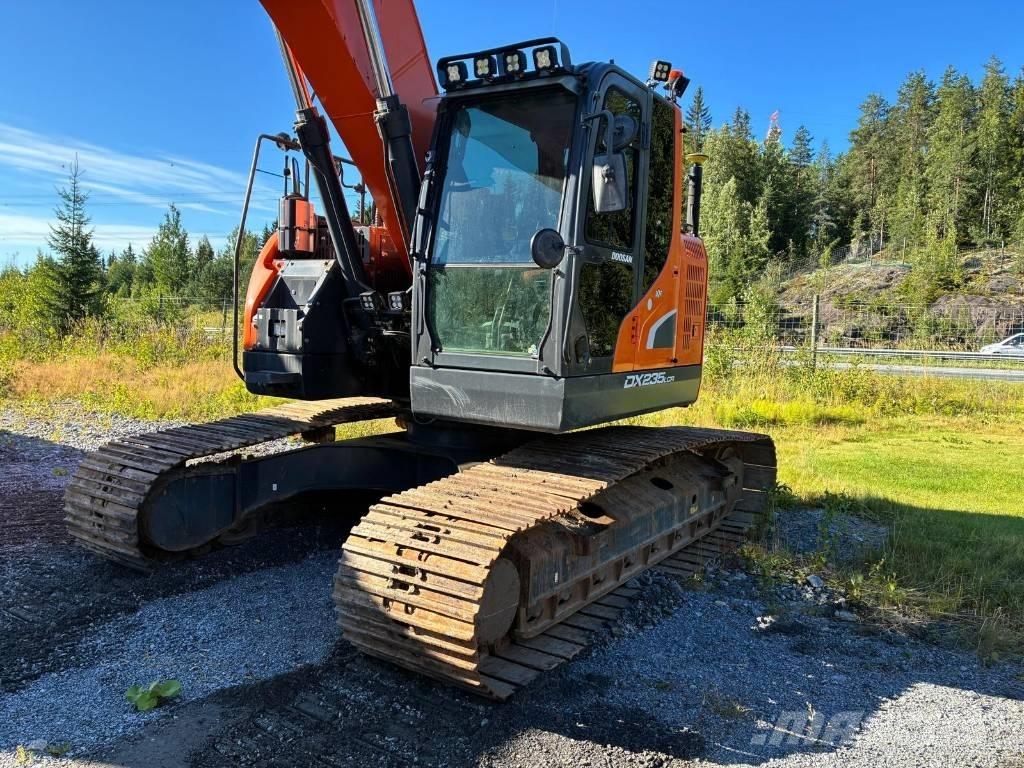 Doosan DX 235 LCR-5 Bandgrävare