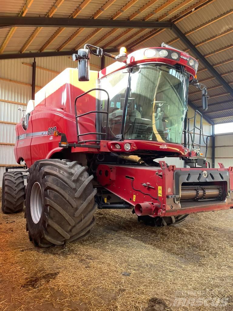 Case IH 8010 Skördetröskor