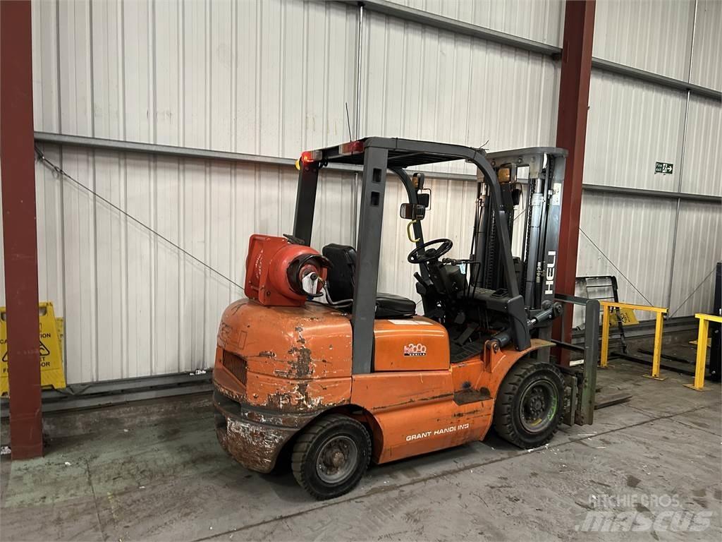 Heli HFG25 Gasolmotviktstruckar