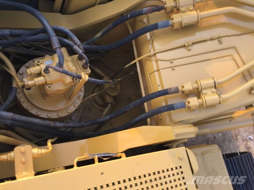 CAT 330 B Bandgrävare