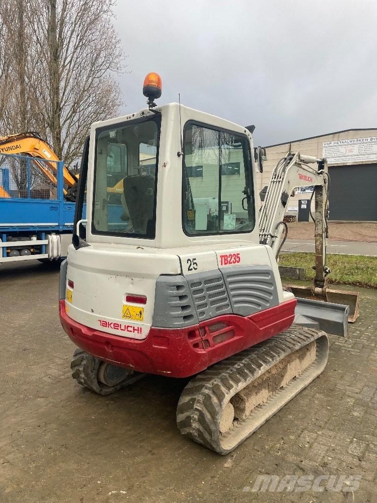 Takeuchi Tb235 Minigrävare < 7t