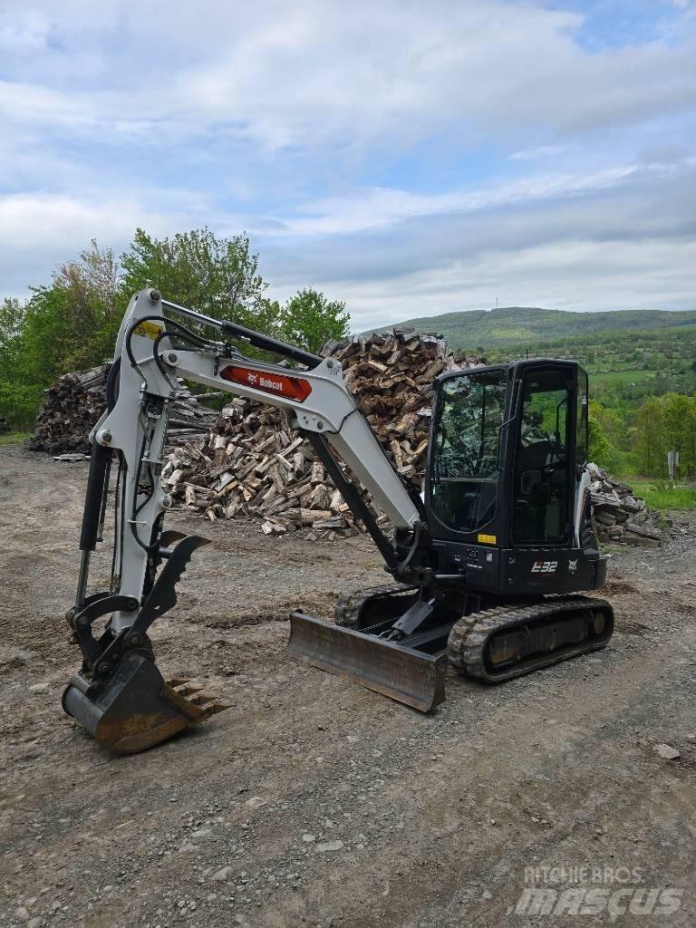 Bobcat E 32 Minigrävare < 7t