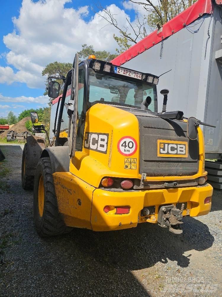 JCB TM 320 S Redskapsbärare för lantbruk