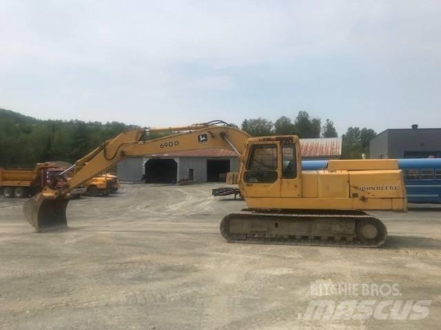 John Deere 690 D Bandgrävare