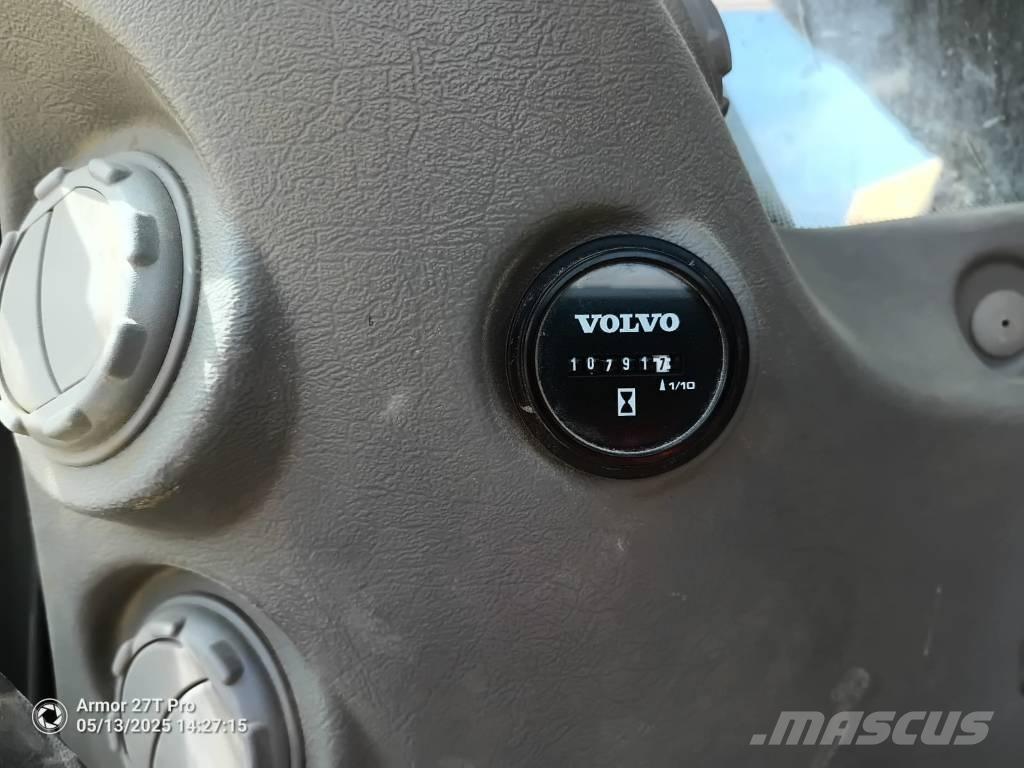 Volvo EC 300 D N L Bandgrävare