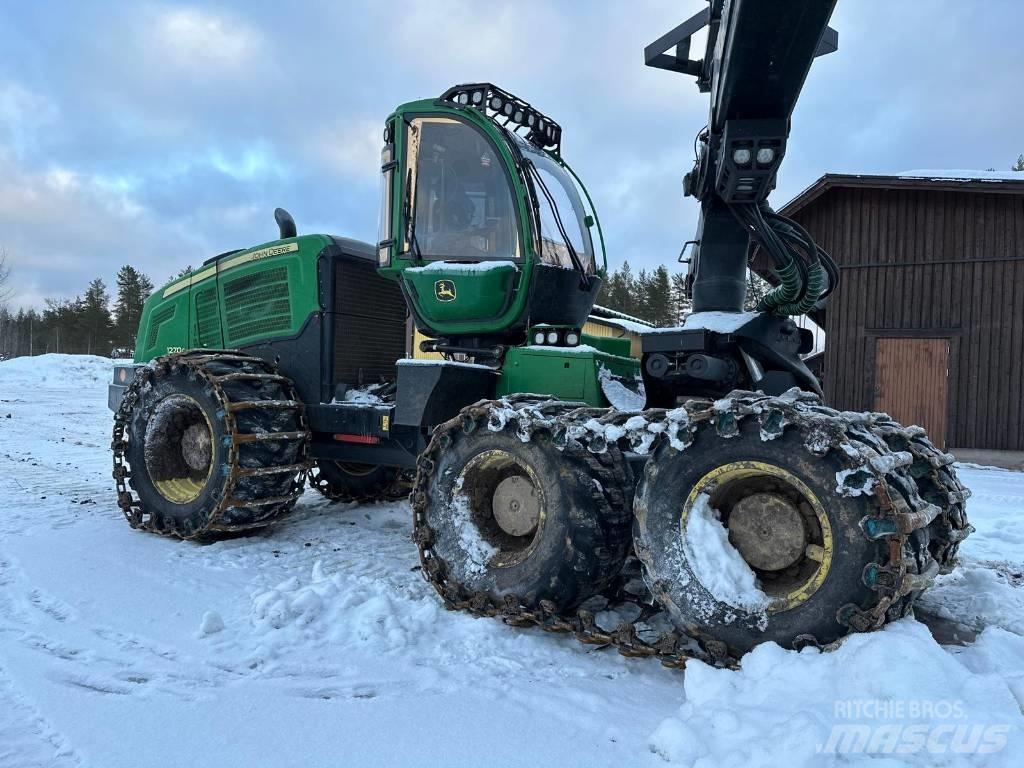 John Deere 1270 G Skördare