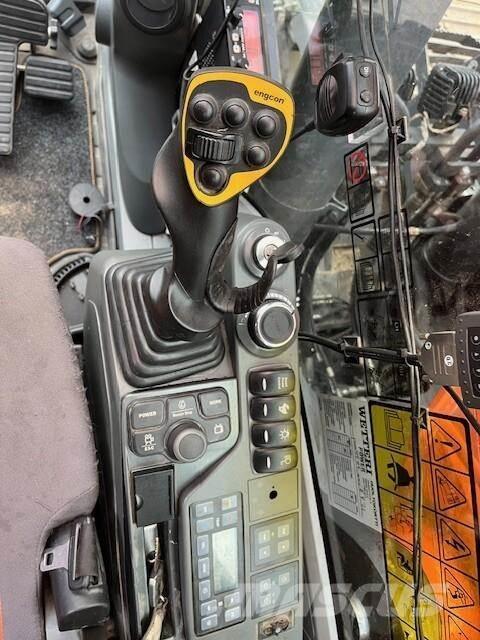 Doosan DX235 LCRD Bandgrävare