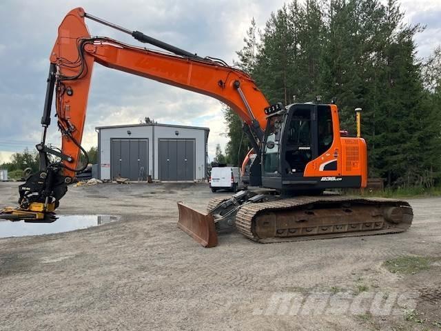 Doosan DX235 LCRD Bandgrävare