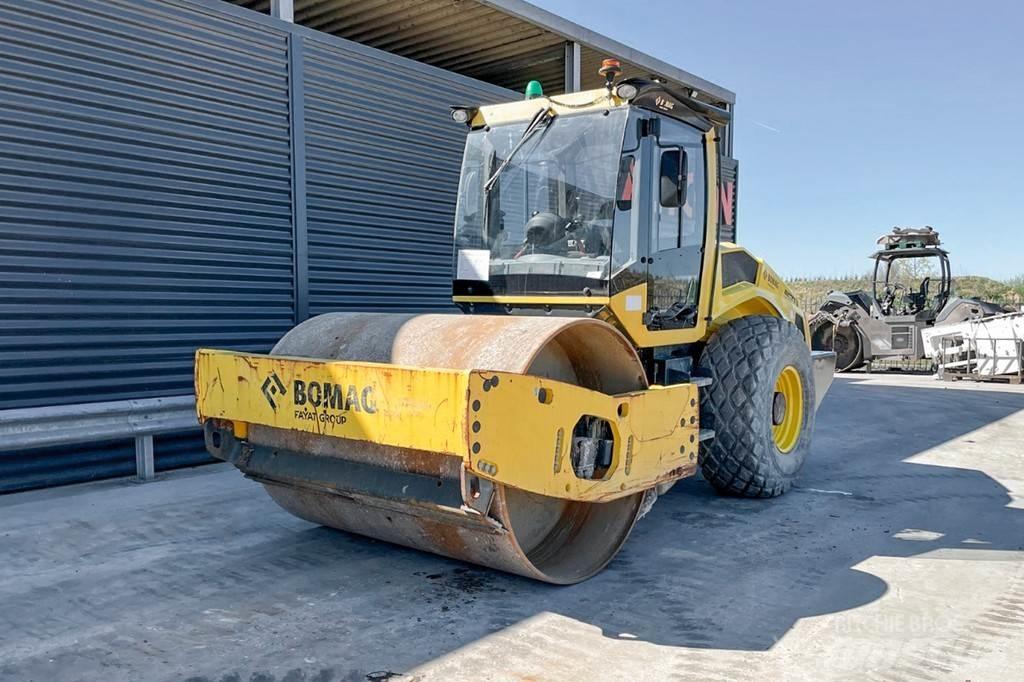 Bomag BW 213 D-5 Envalsvältar