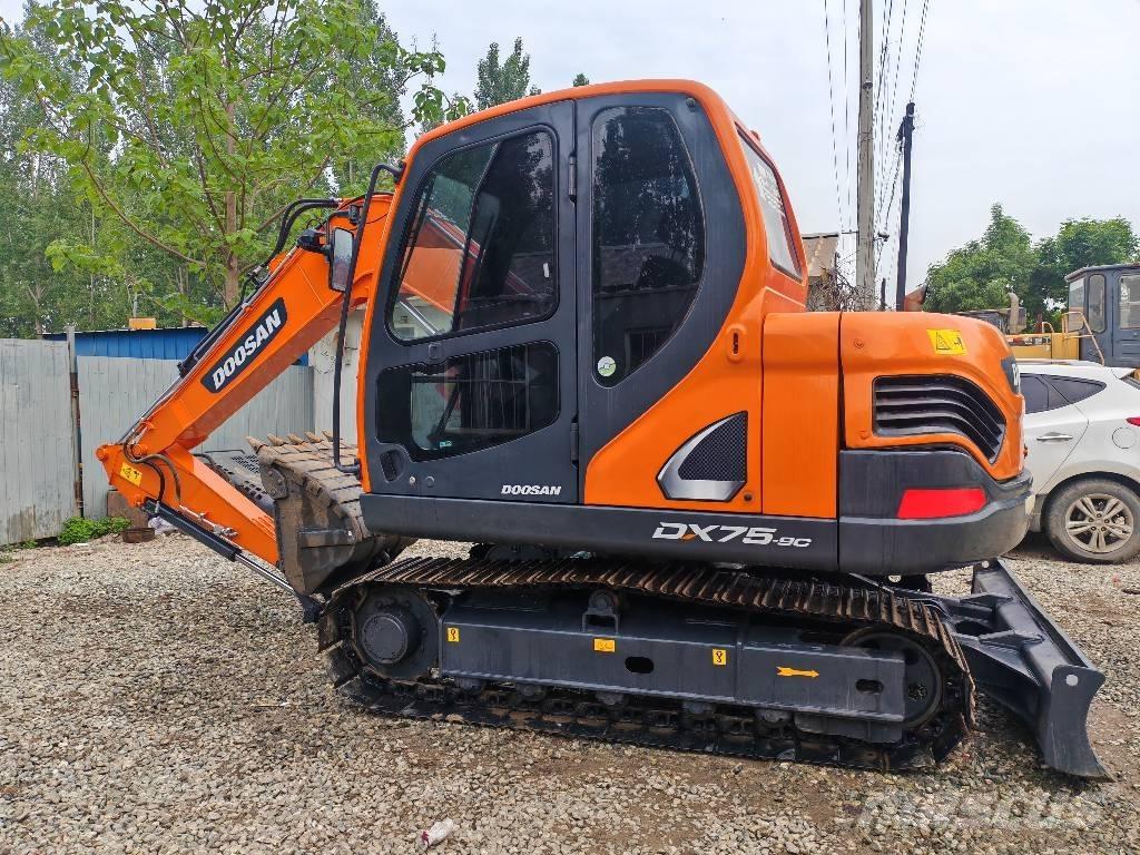 Doosan DX75-9C Midigrävmaskiner 7t - 12t
