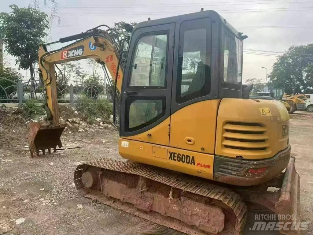 XCMG XE 60 DA Bandgrävare