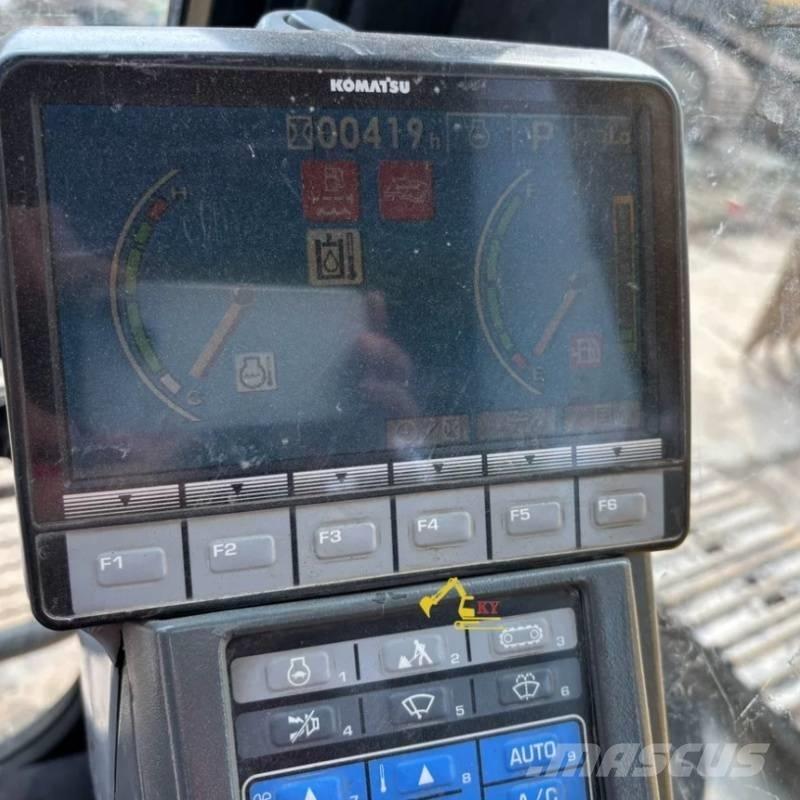 Komatsu PC 220-8 Bandgrävare
