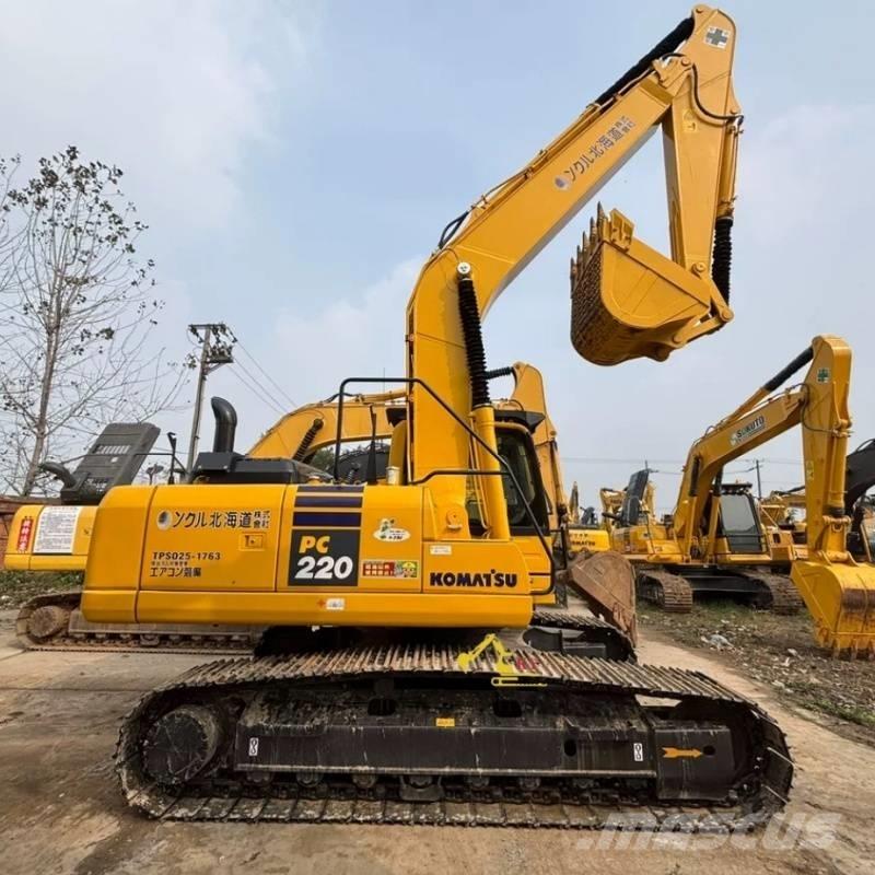 Komatsu PC 220-8 Bandgrävare