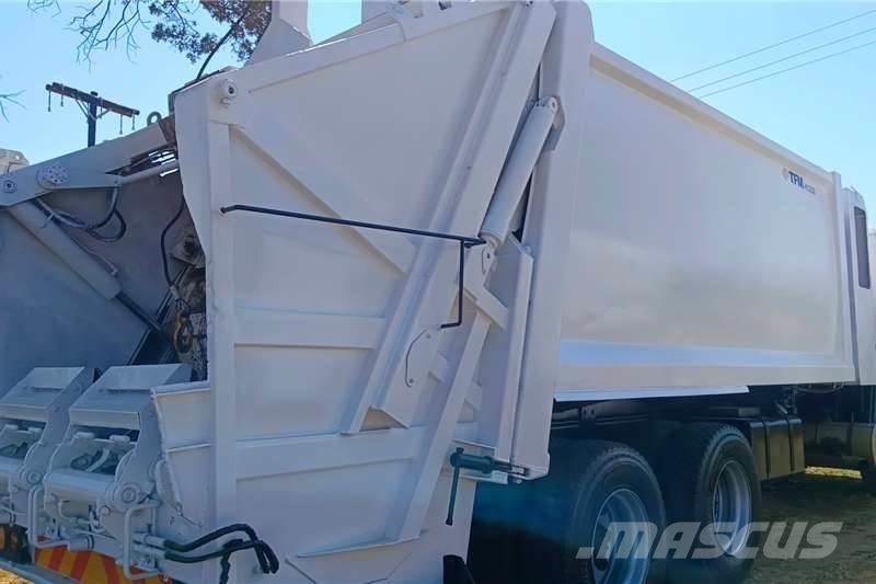 UD Quon 26-370 Övriga bilar