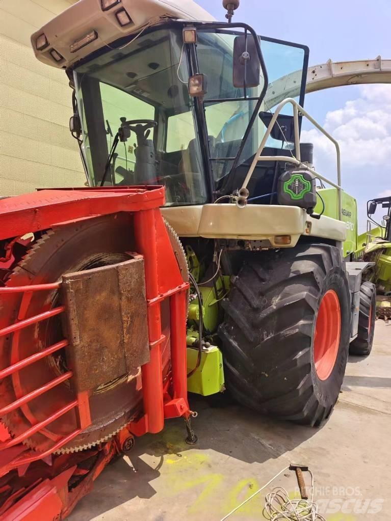 CLAAS Jaguar 870 Självgående fälthackar