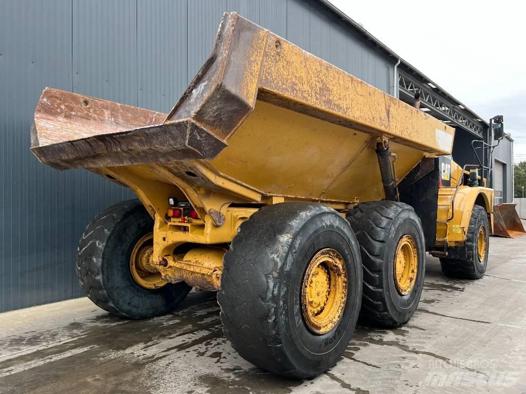 CAT 735B Midjestyrd dumper