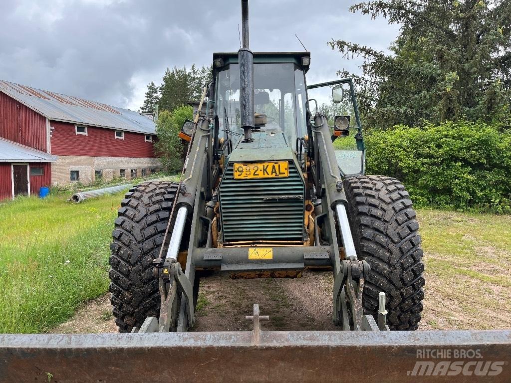 Lännen 740 Grävlastare