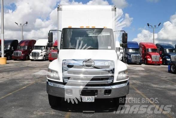 Hino 268A Dragbilar