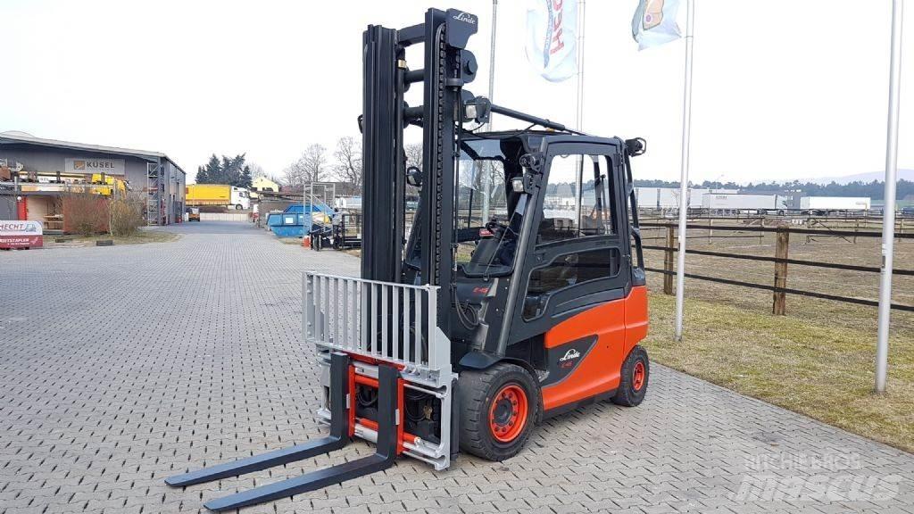 Linde E45H-01/550 Elmotviktstruckar