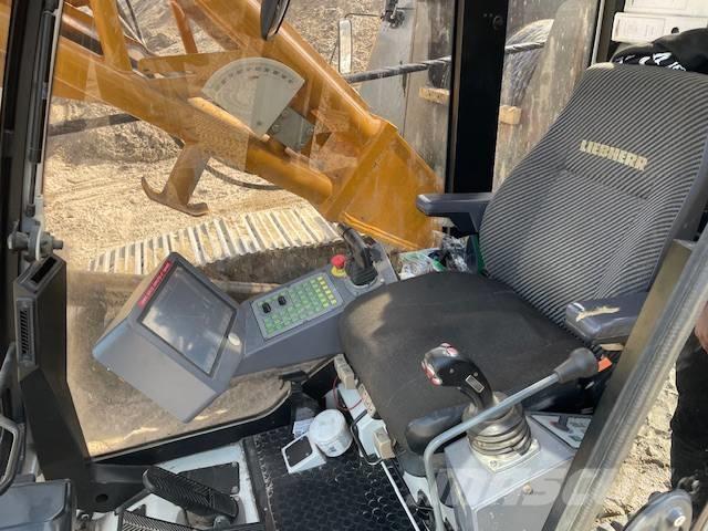 Liebherr HS 8100 HD Grävmaskiner med släpskopa