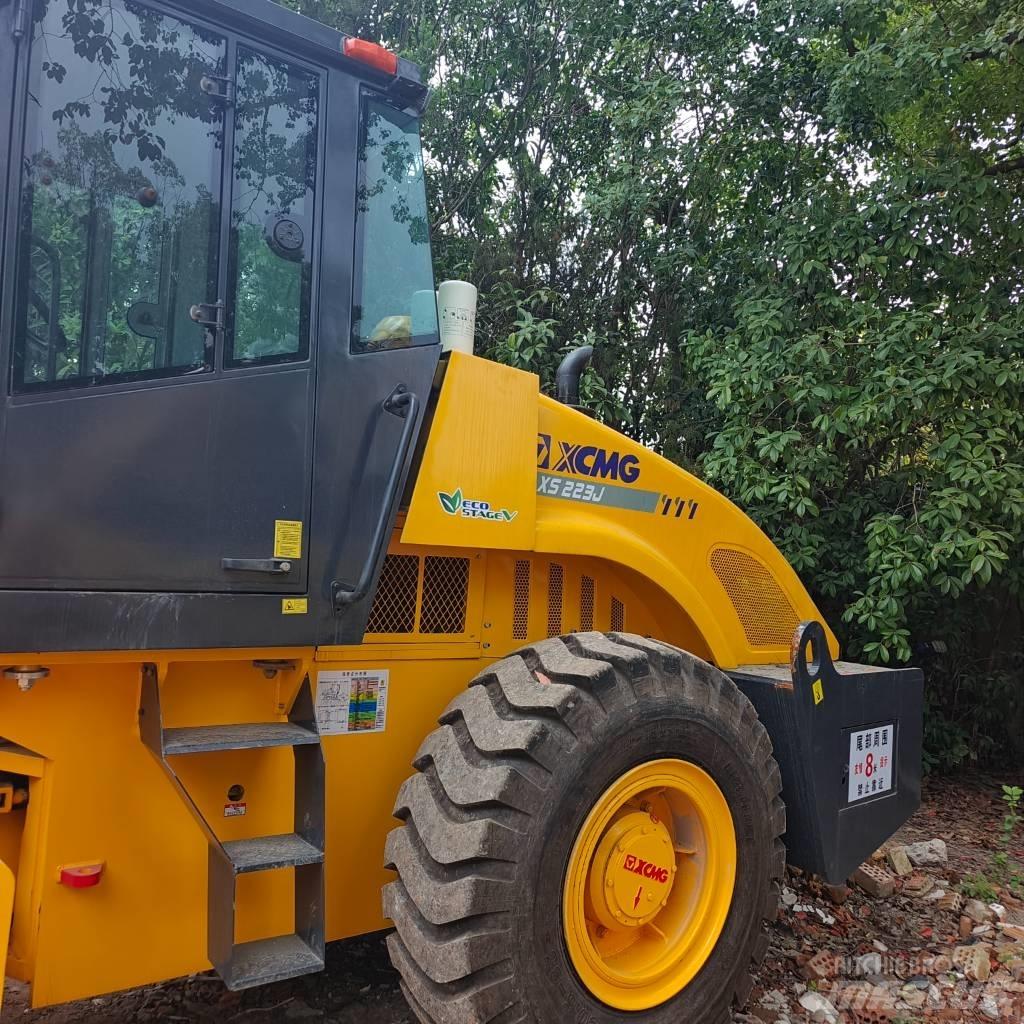 XCMG XS 223 J Envalsvältar
