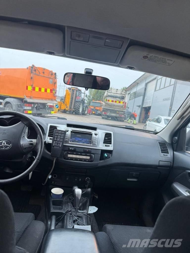 Toyota Hilux Plogbilar