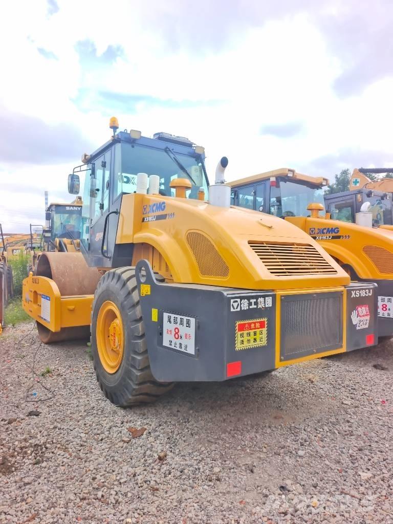 XCMG XS183J Envalsvältar