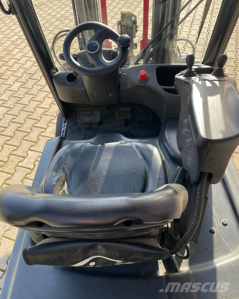 Linde E 20 L Elmotviktstruckar