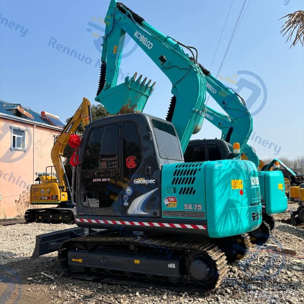 Kobelco SK75 Bandgrävare
