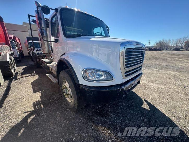 Freightliner M2 Lastväxlare med kabellift