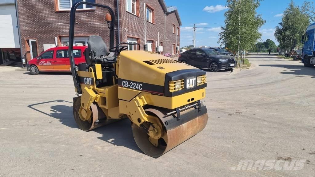 CAT CB 224 C Tvåvalsvältar