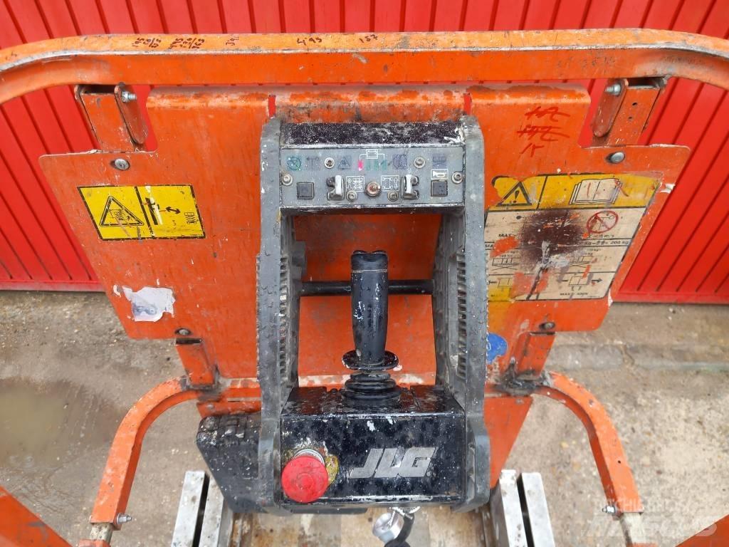 JLG 2030 ES Saxliftar