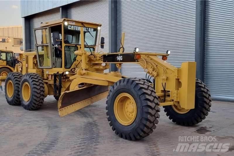 CAT  140G Väghyvlar